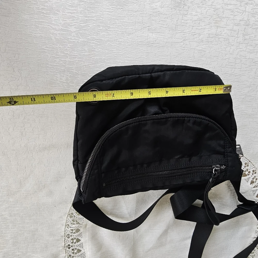 Lululemon All Night Festival Bag Micro 2L